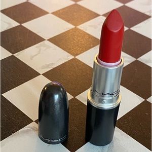 Mac lipstick matte Russian red